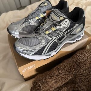 NWT ASICS Gel-Nimbus 10.1 - 8M/9.5W